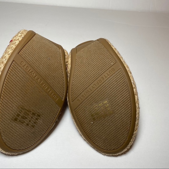 Butterfly Twists Polka Dot Gigi - Picture 3 of 7